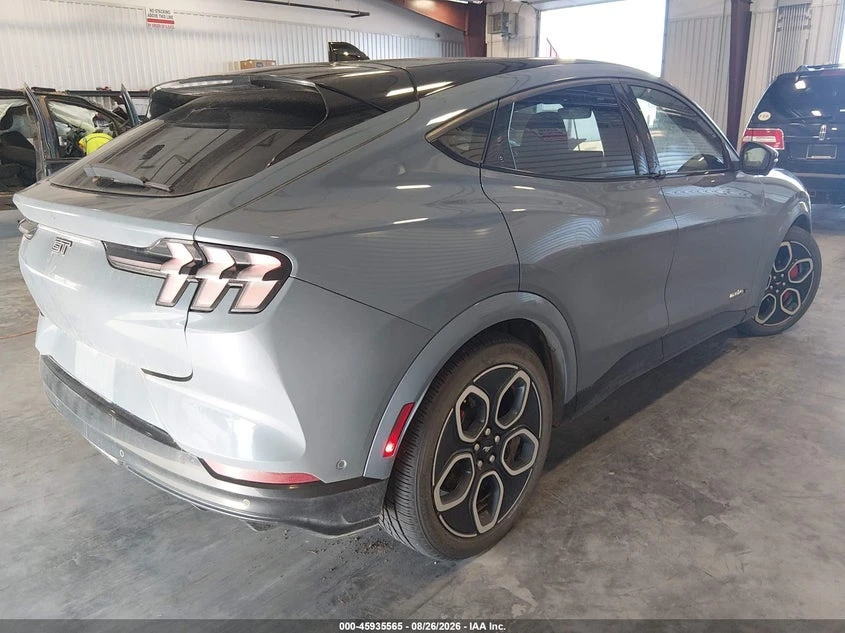 Ford Mustang Mach-E Gt, снимка 4 - Автомобили и джипове - 56521733