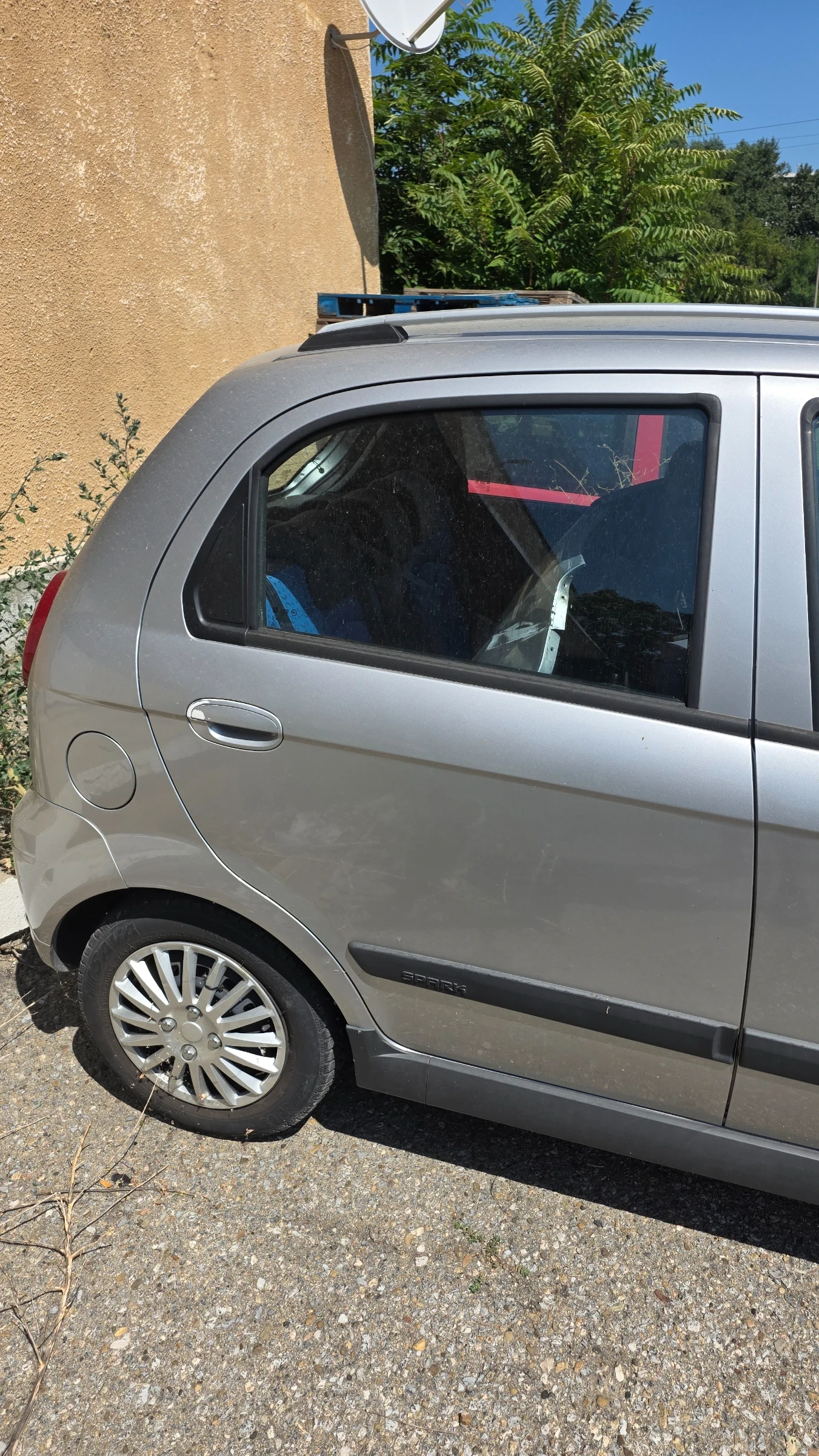 Chevrolet Spark, снимка 3 - Автомобили и джипове - 56543977