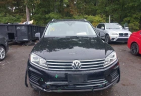 VW Touareg VR6 LUX* Крайна цена с вс. такси до България !, снимка 2