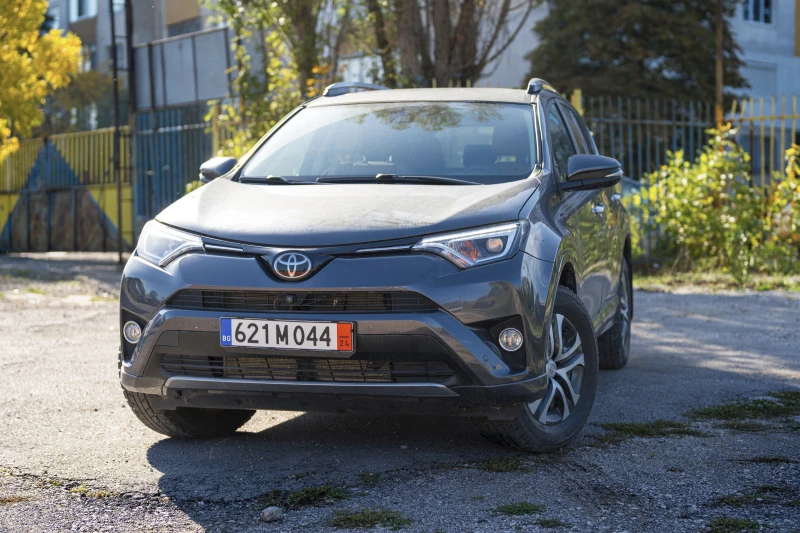 Toyota Rav4 Platinum AWD, снимка 3 - Автомобили и джипове - 47683576