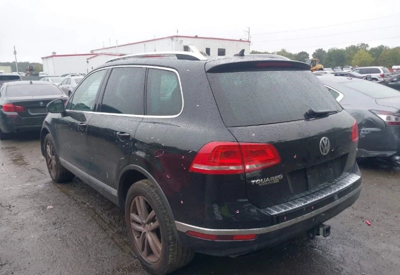 VW Touareg VR6 LUX* Крайна цена с вс. такси до България !, снимка 6 - Автомобили и джипове - 48073022