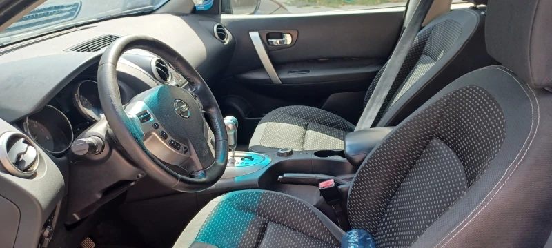 Nissan Qashqai, снимка 11 - Автомобили и джипове - 52453472