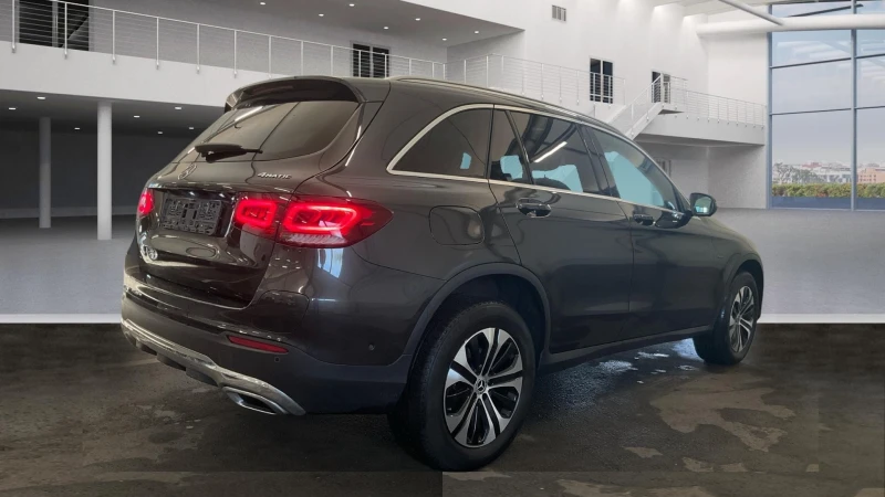 Mercedes-Benz GLC 300 Е 4MATIC 9G-TRONIC | PHEV | ТОП оборудване, снимка 3 - Автомобили и джипове - 52837544