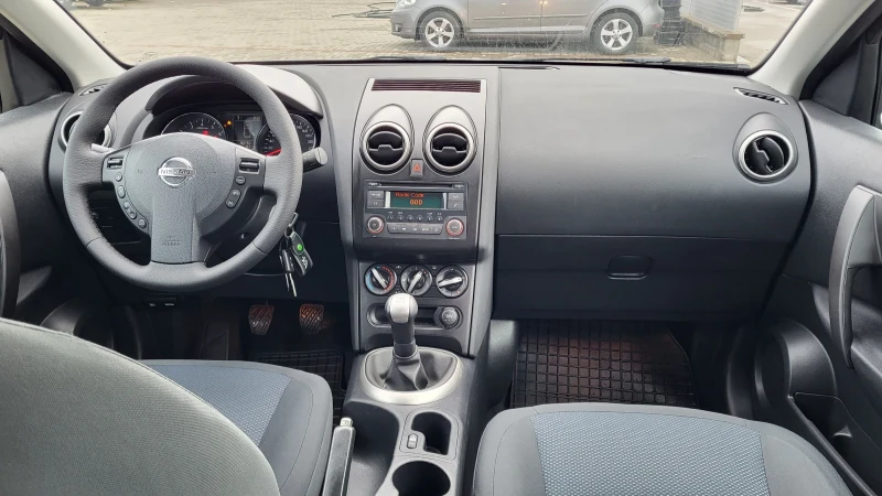 Nissan Qashqai 1.6-117 92000, снимка 10 - Автомобили и джипове - 52903486