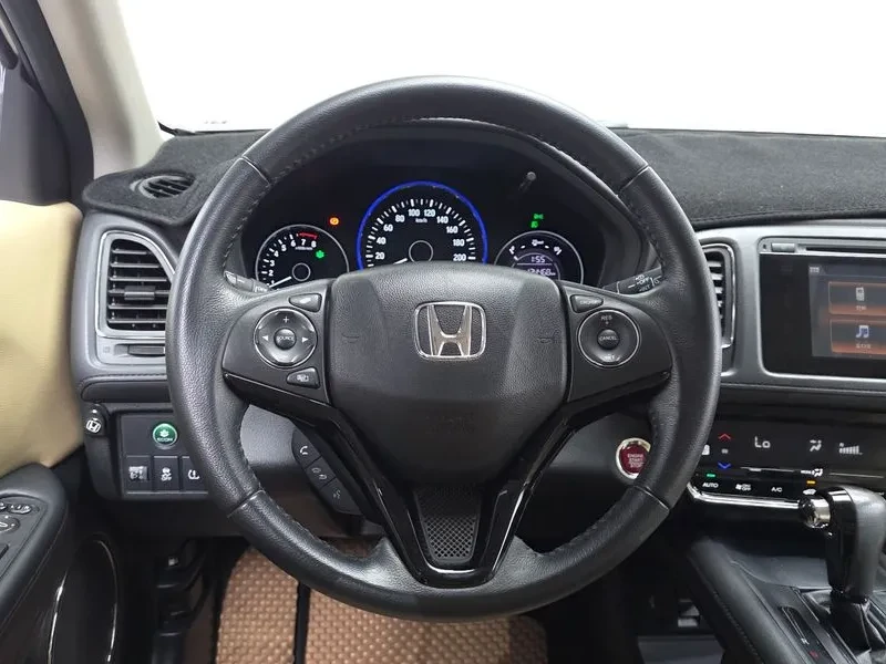 Honda Hr-v 1.8, снимка 13 - Автомобили и джипове - 55352227