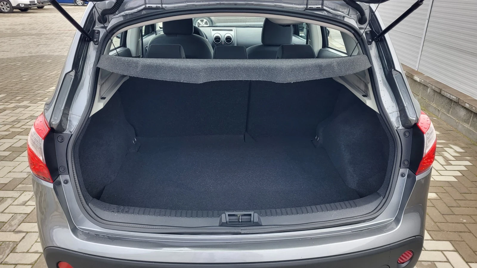 Nissan Qashqai 1.6-117 92000 - изображение 8