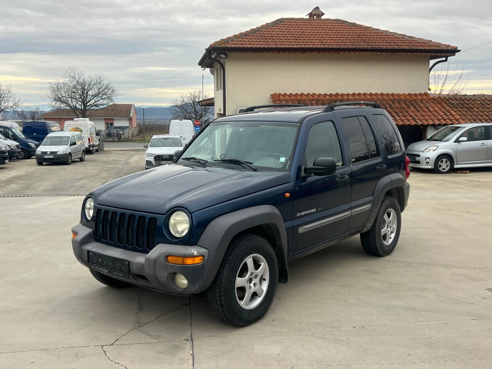 Jeep Cherokee 2.4i 166.000км/КЛИМА/4X4 - изображение 2