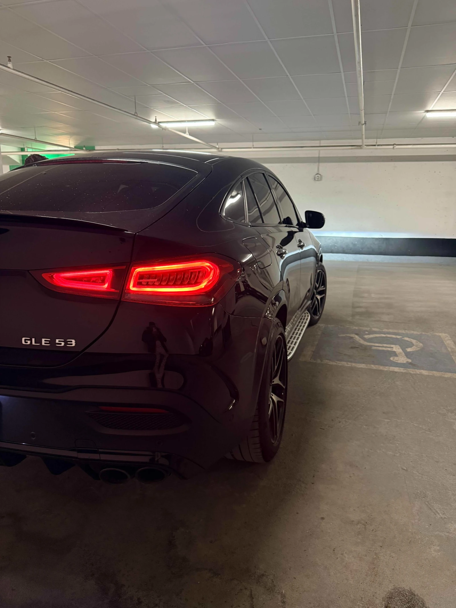 Mercedes-Benz GLE 53 AMG * * CARFAX * * АВТО КРЕДИТ * * , снимка 6 - Автомобили и джипове - 53940054