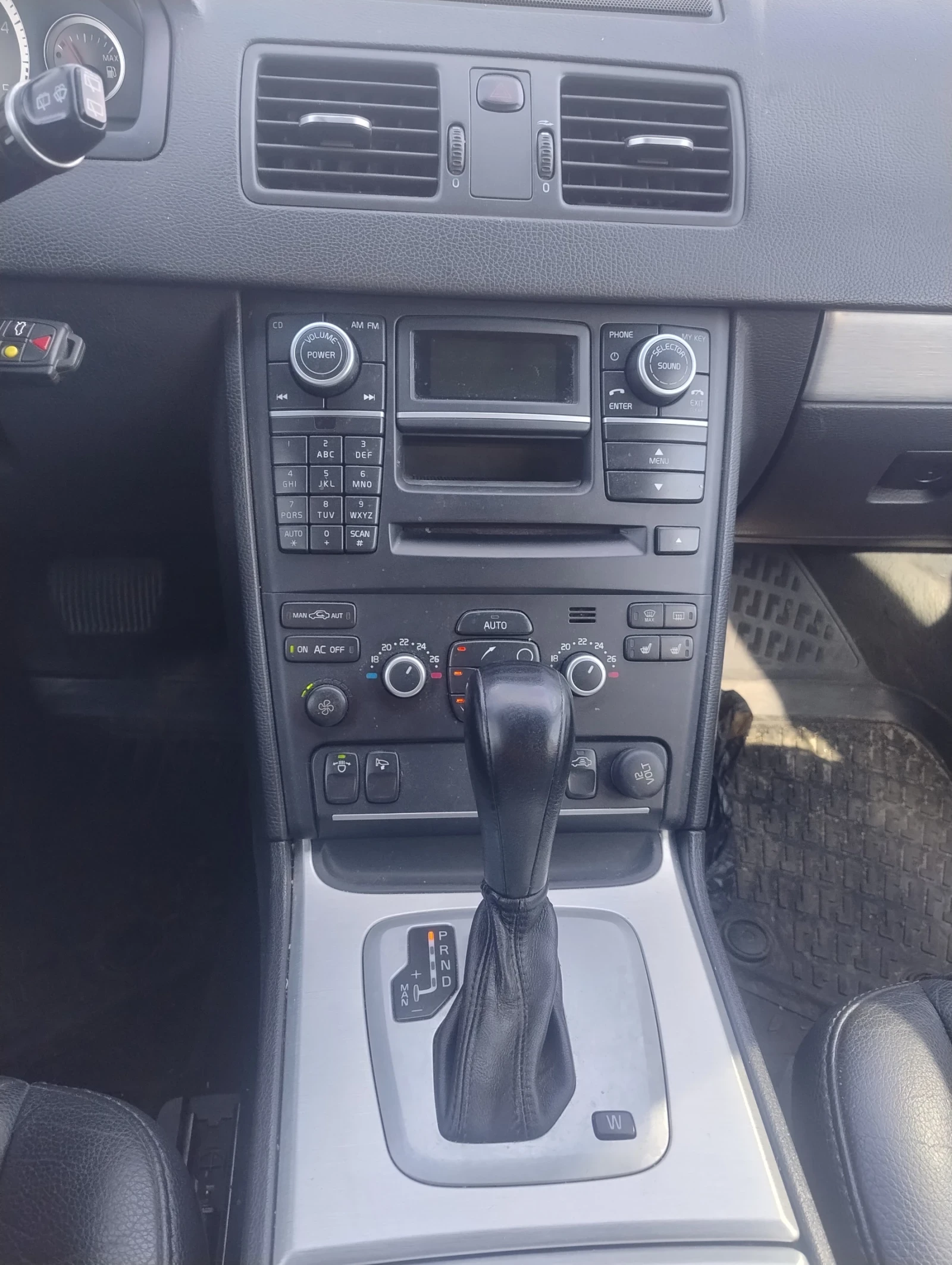 Volvo Xc90, снимка 12 - Автомобили и джипове - 54329386