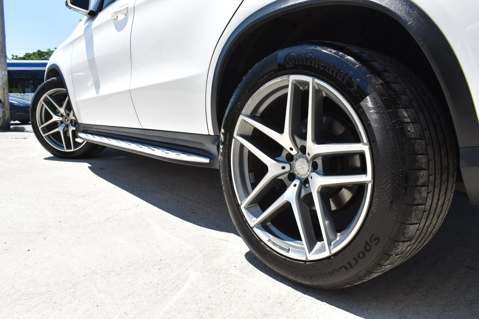 Mercedes-Benz GLE 350 AMG* DESIGNO* 360CAM* Серв ист* LINE* DISS* BRAKE*, снимка 2 - Автомобили и джипове - 54880843
