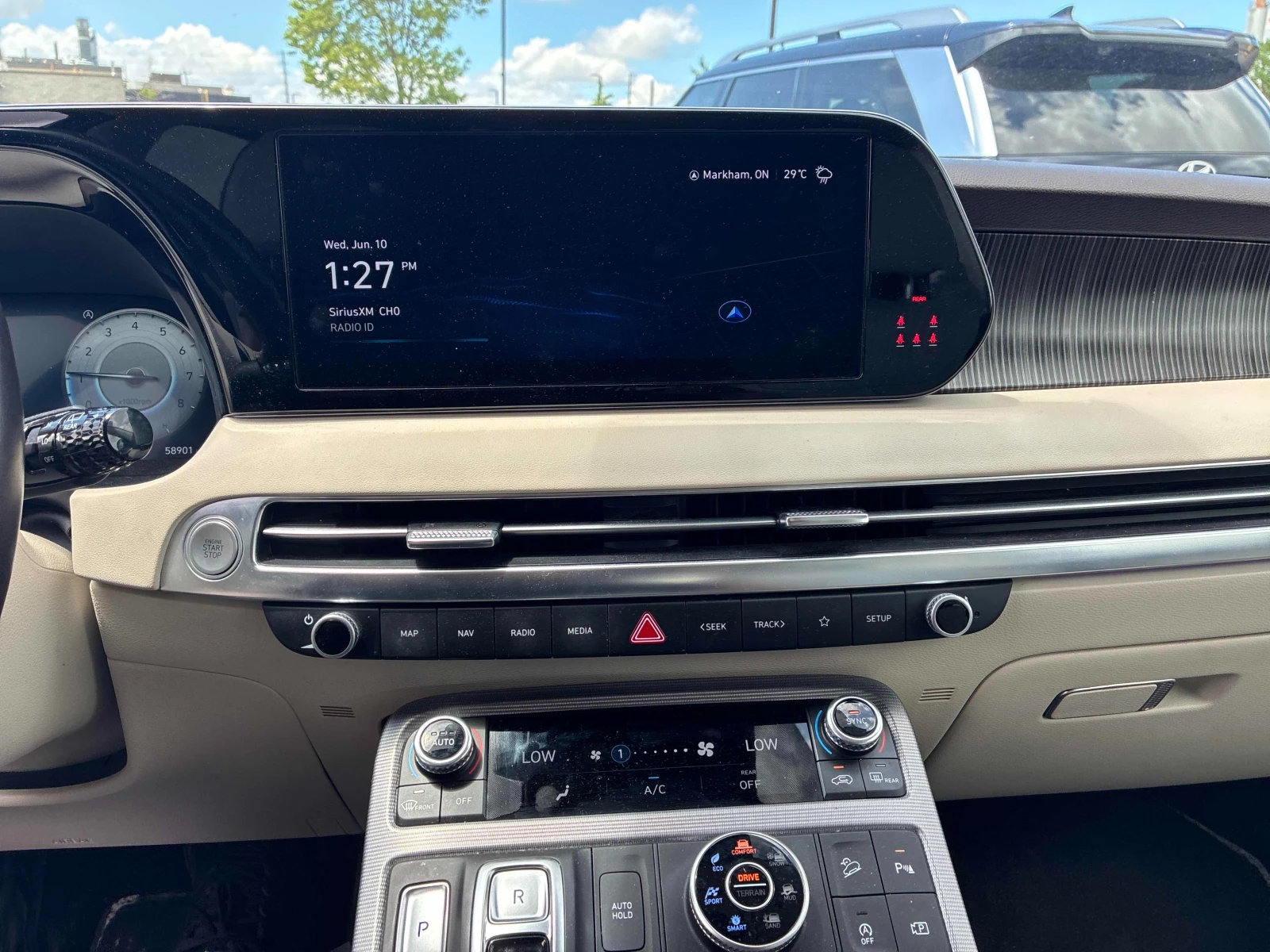 Hyundai Palisade Ultimate Calligraphy/7 МЕСТЕН/ОБДУХВАНЕ/ПАНОРАМА, снимка 11 - Автомобили и джипове - 55201194