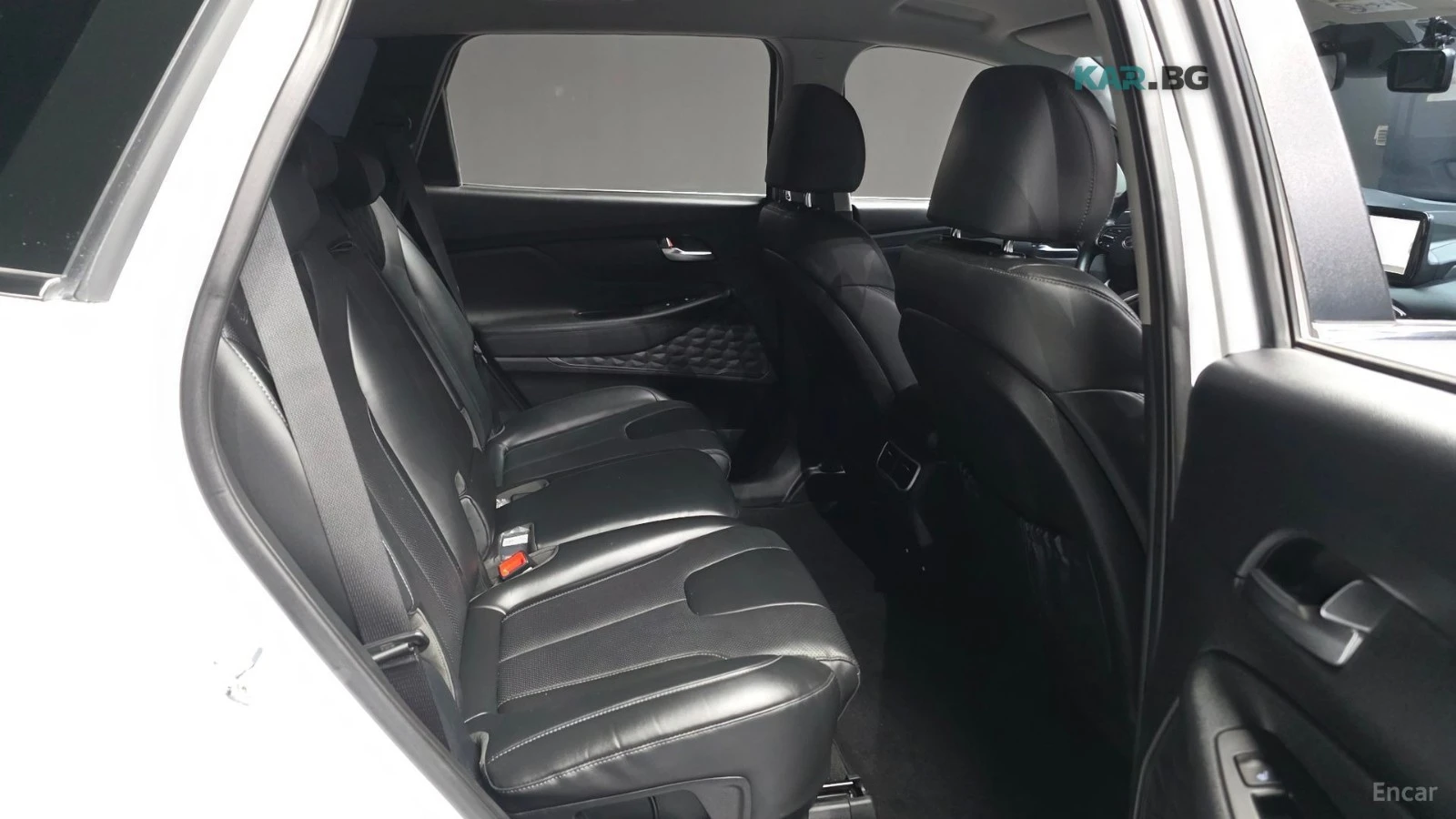 Hyundai Santa fe * 1.6 HYBRID* 4WD* EXCLUSIVE* ПОДГРЕВ* ОБДУХВАНЕ* , снимка 12 - Автомобили и джипове - 55220144