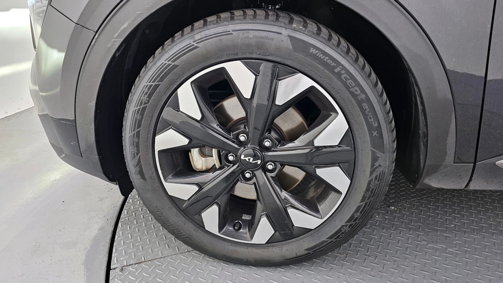 Kia Sportage 2.0 CRDi 4WD Signature Gravity | Adaptive Cruise |, снимка 17 - Автомобили и джипове - 55501472