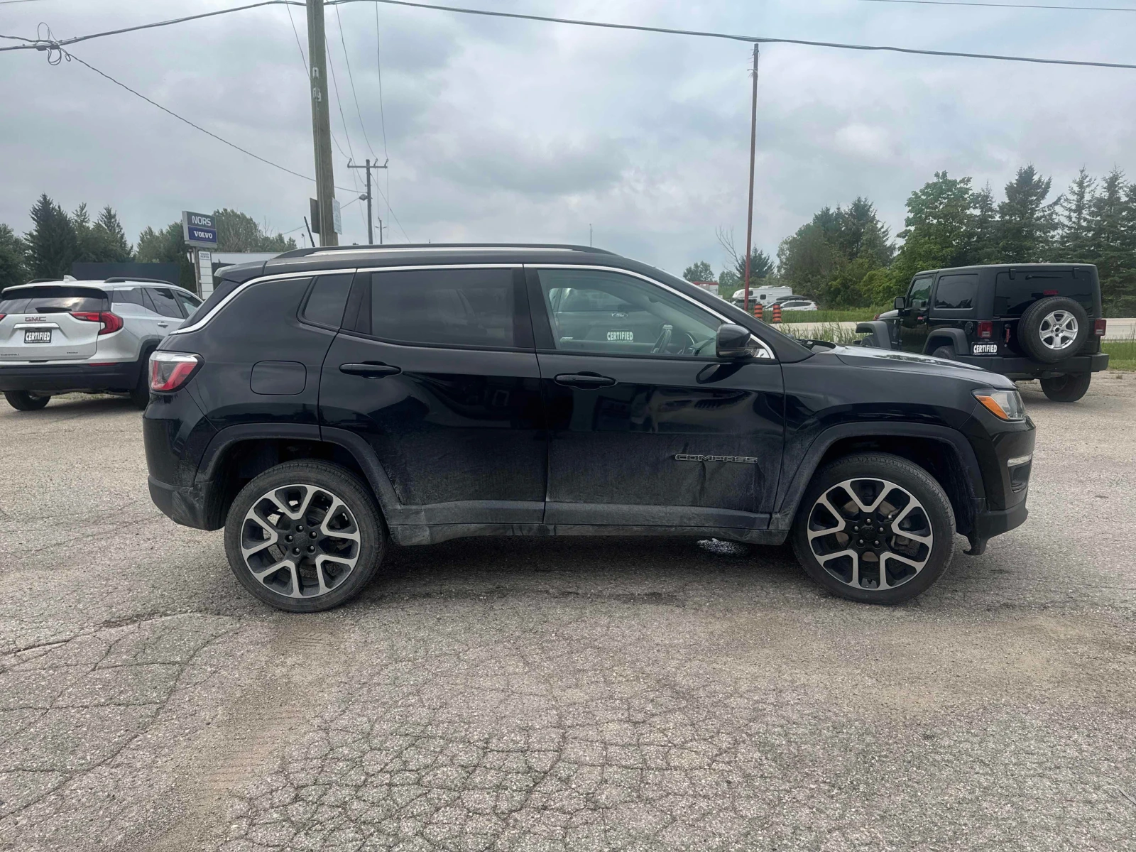 Jeep Compass * Limited * CARFAX * БЕЗ ПЪРВОНАЧАЛНА ВНОСКА, снимка 3 - Автомобили и джипове - 55967511