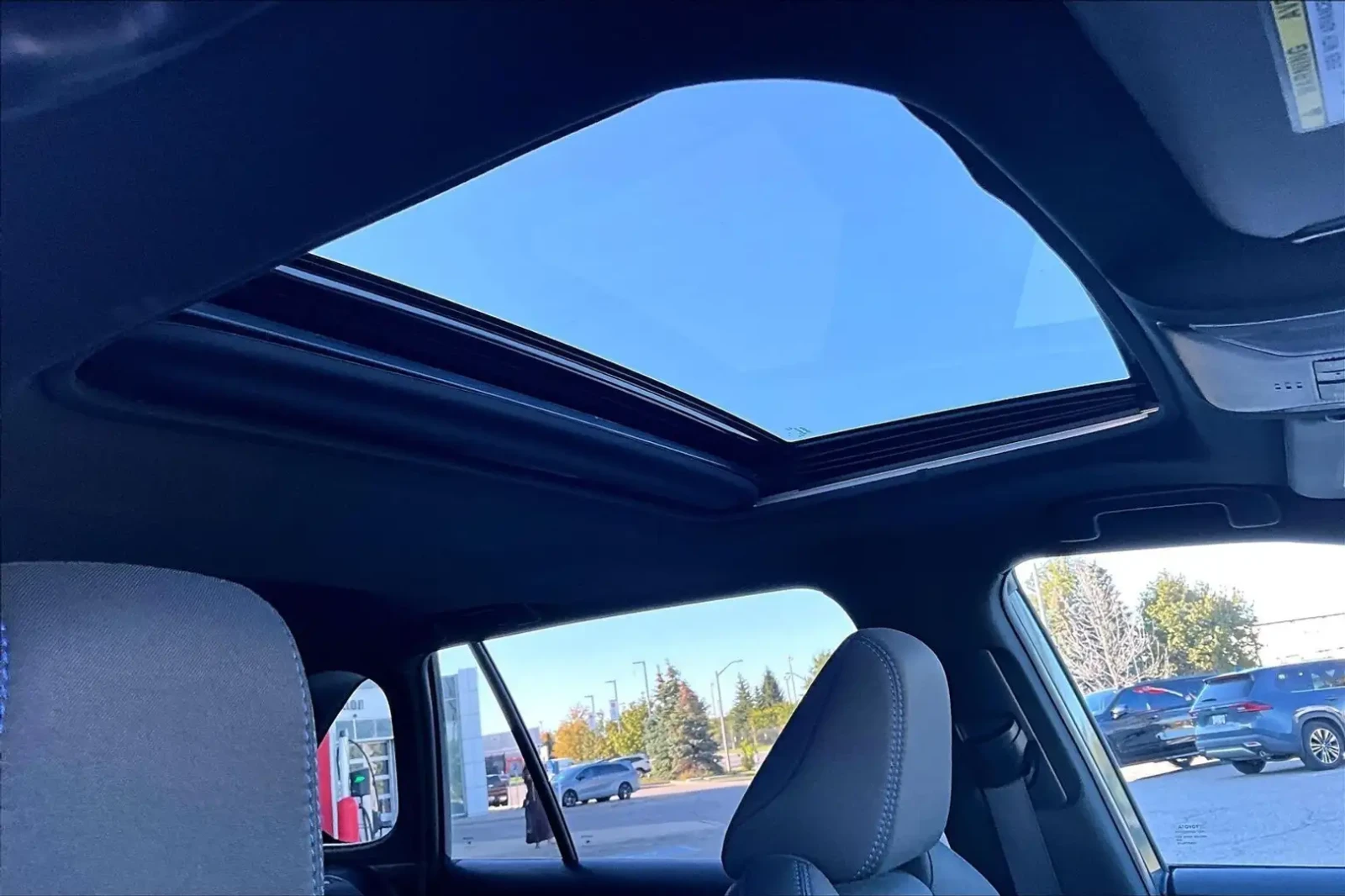 Toyota Rav4 HYBRID SE ANDROID AUTO PUSH START!!!!, снимка 9 - Автомобили и джипове - 56210644