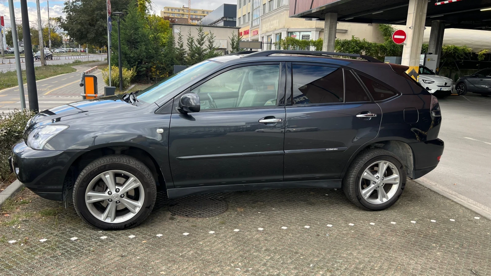 Lexus RX 400h, снимка 5 - Автомобили и джипове - 56585653