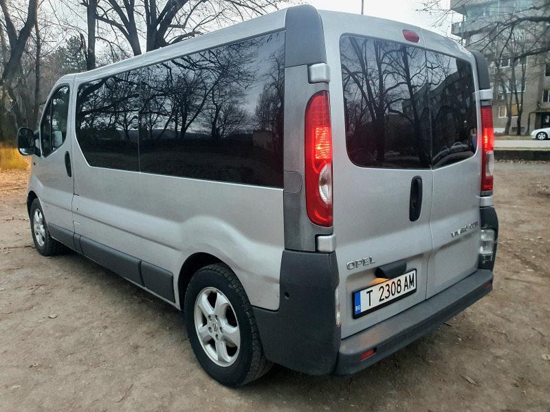 Opel Vivaro Д.база 2.0 CDTI 114.k.с., снимка 8 - Бусове и автобуси - 45656886