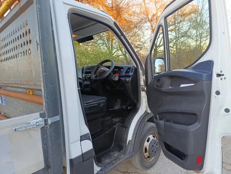 Iveco Daily, снимка 3 - Бусове и автобуси - 48089779