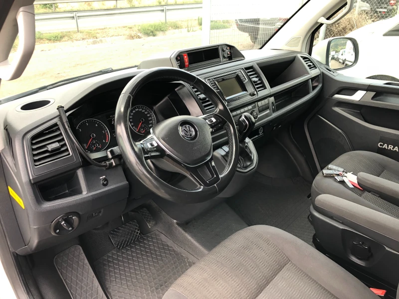 VW Caravelle 2.0 МАКСИ! ЛЕД ФАРОВЕ! КЛИМАТРОНИК!  УНИКАТ, снимка 9 - Бусове и автобуси - 51185574