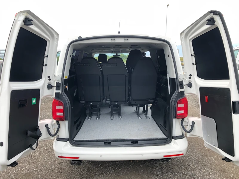 VW Caravelle 2.0 МАКСИ! ЛЕД ФАРОВЕ! КЛИМАТРОНИК!  УНИКАТ, снимка 10 - Бусове и автобуси - 51185574