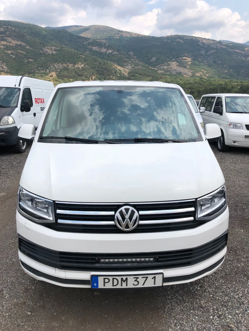 VW Caravelle 2.0 МАКСИ! ЛЕД ФАРОВЕ! КЛИМАТРОНИК!  УНИКАТ, снимка 2 - Бусове и автобуси - 51185574