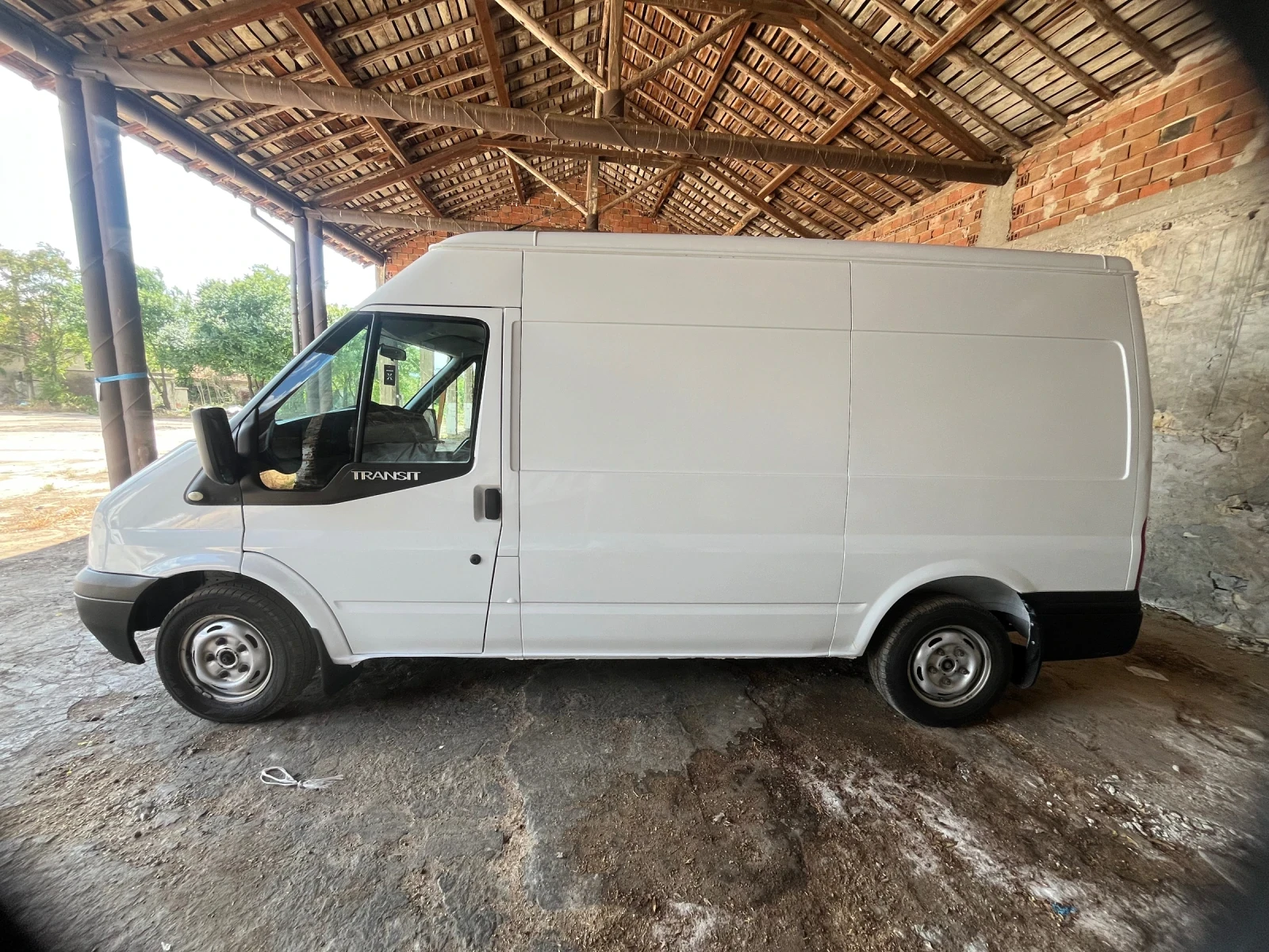 Ford Transit ХЛАДИЛЕН 2.2 - изображение 3