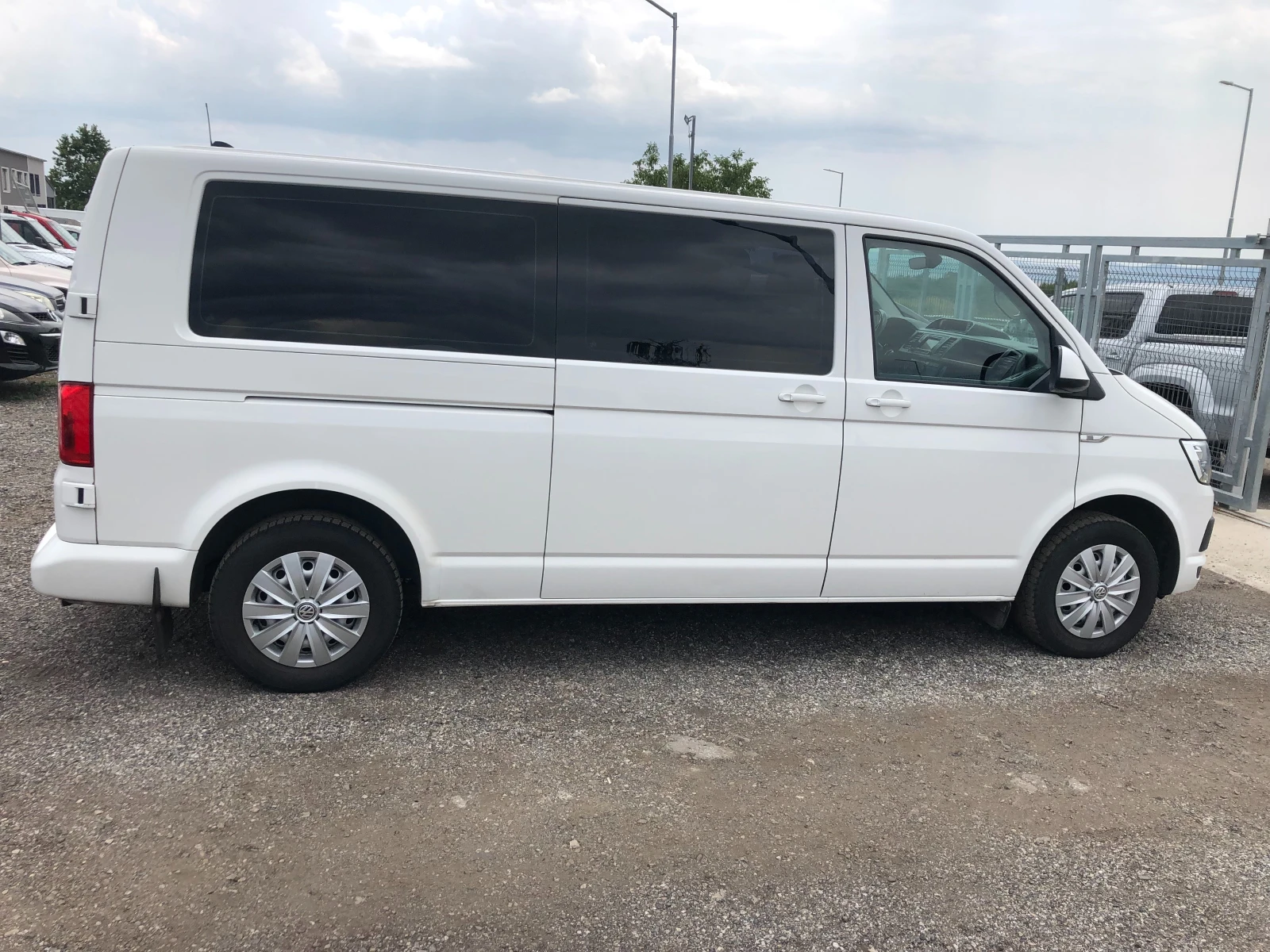 VW Caravelle 2.0 MAKSSI UNIKAT - изображение 7