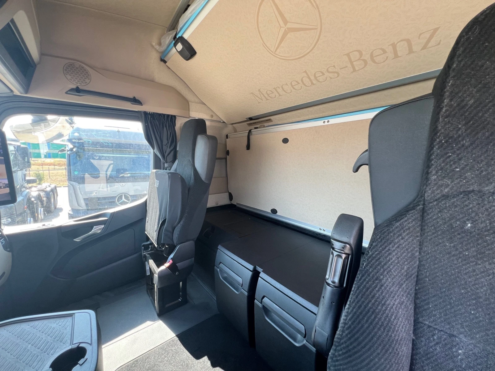 Mercedes-Benz Actros 1848 - изображение 10