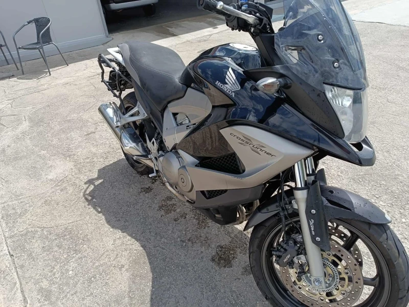 Honda Crossrunner ABS, снимка 2 - Мотоциклети и мототехника - 53033000