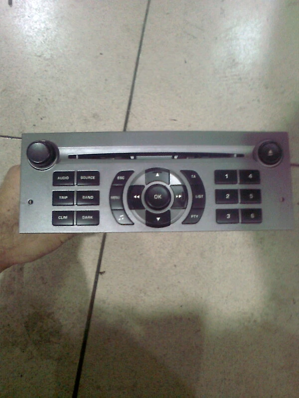 касетофон сд за Пежо 407 2.2 16V 