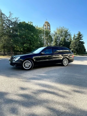 Mercedes-Benz E 320 Mercedes W211, снимка 2