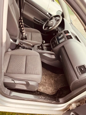 VW Golf 5 - 3000 € / 5867.49 лв. - 83416708 6