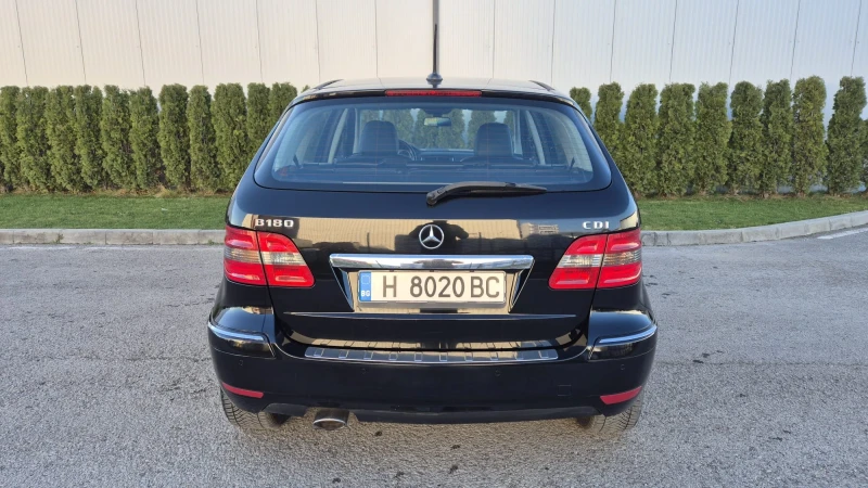 Mercedes-Benz B 180, снимка 6 - Автомобили и джипове - 52929109