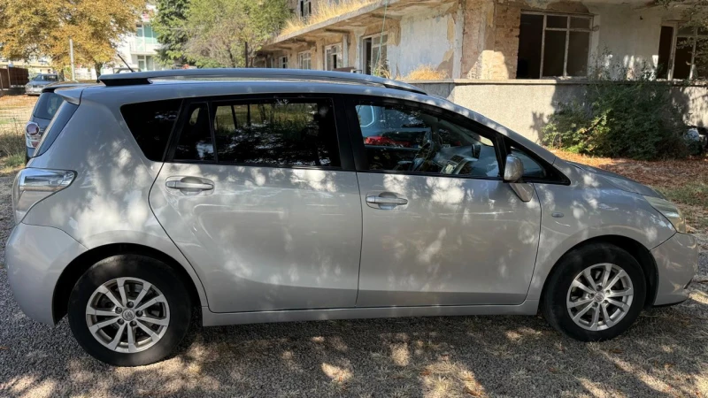 Toyota Verso, снимка 6 - Автомобили и джипове - 53020713