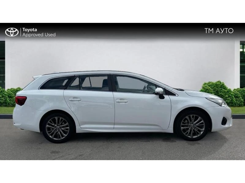 Toyota Avensis, снимка 17 - Автомобили и джипове - 47350635