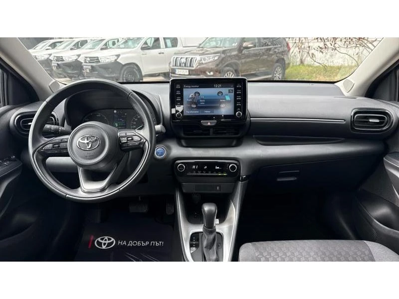 Toyota Yaris 1.5 HSD DYNAMIC - изображение 8