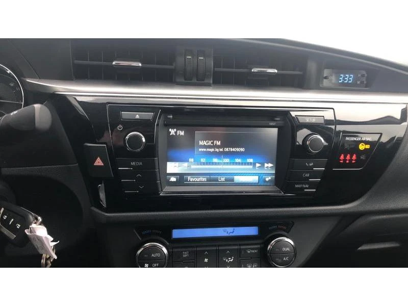 Toyota Corolla SDN - изображение 10