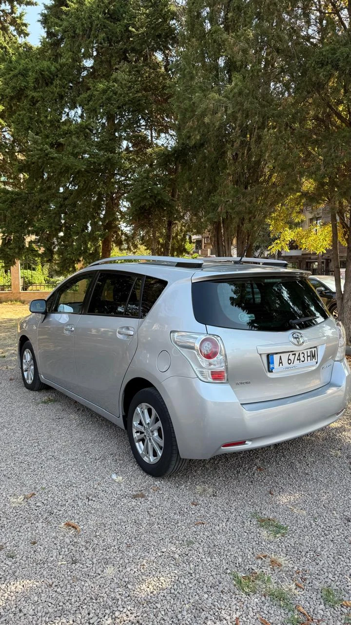 Toyota Verso, снимка 5 - Автомобили и джипове - 53020713