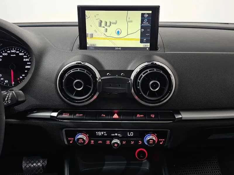 Audi A3, снимка 12 - Автомобили и джипове - 55184094