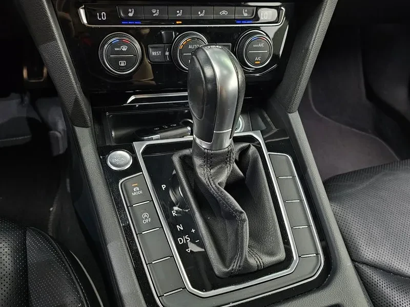 VW Arteon 2.0 Tdi Premium, снимка 9 - Автомобили и джипове - 55610455