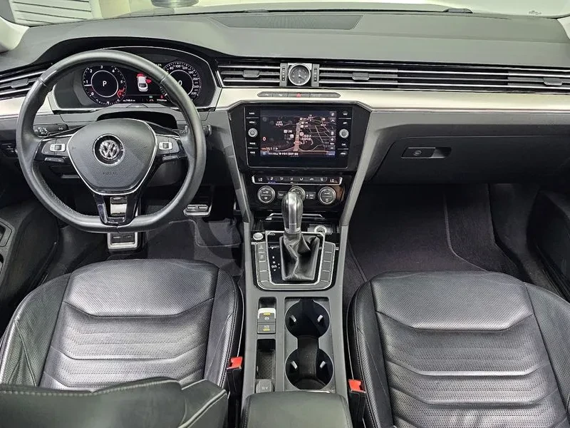 VW Arteon 2.0 Tdi Premium, снимка 7 - Автомобили и джипове - 55610455
