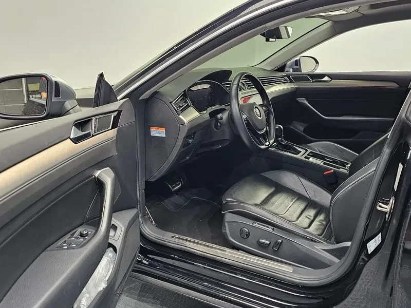 VW Arteon 2.0 Tdi Premium, снимка 10 - Автомобили и джипове - 55610455