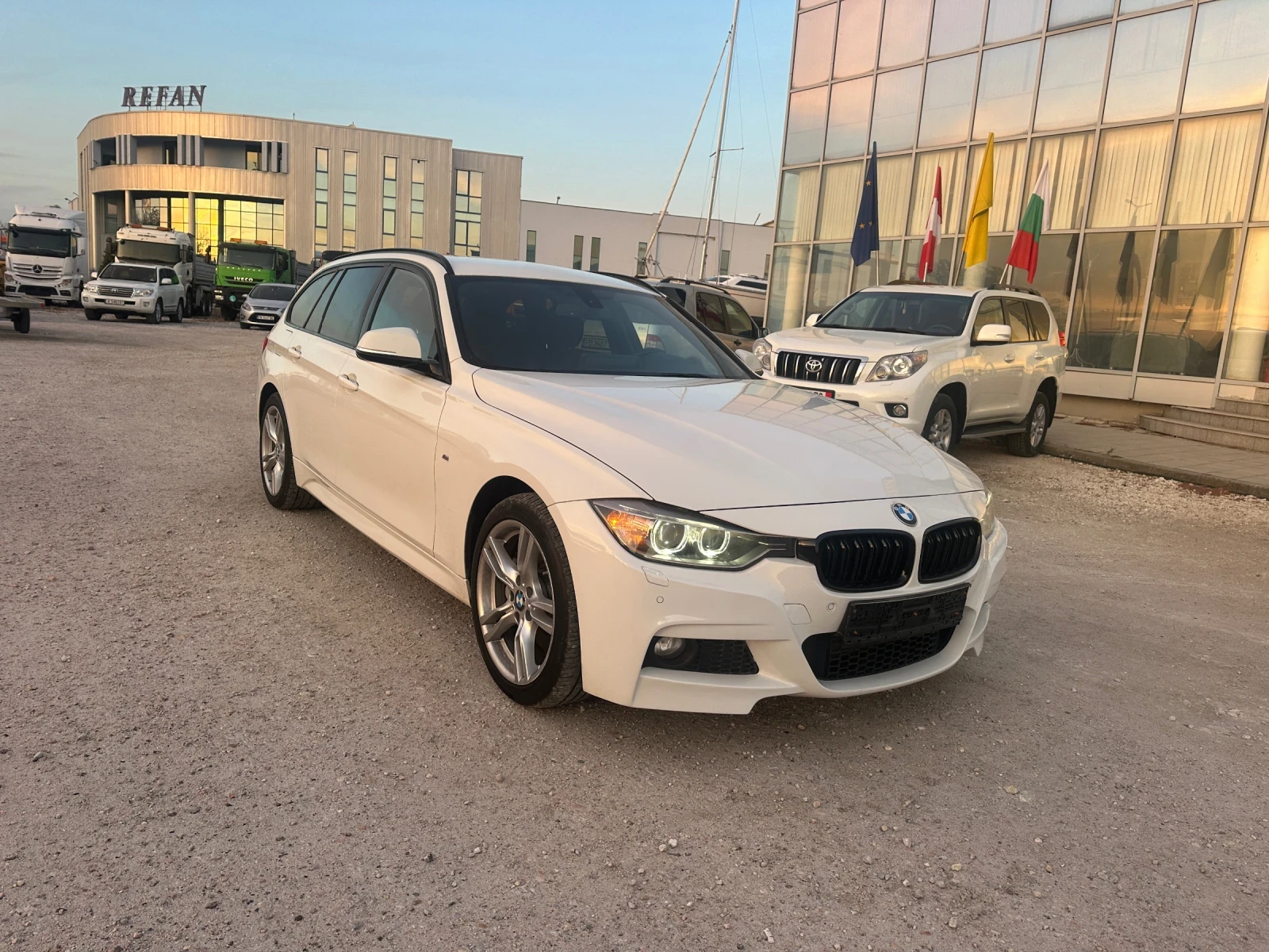 BMW 335 400ps* M-PACK* АЛКАНТАРА* УНИКАЛНА* БЕЗ АНАЛОГ*  - изображение 3