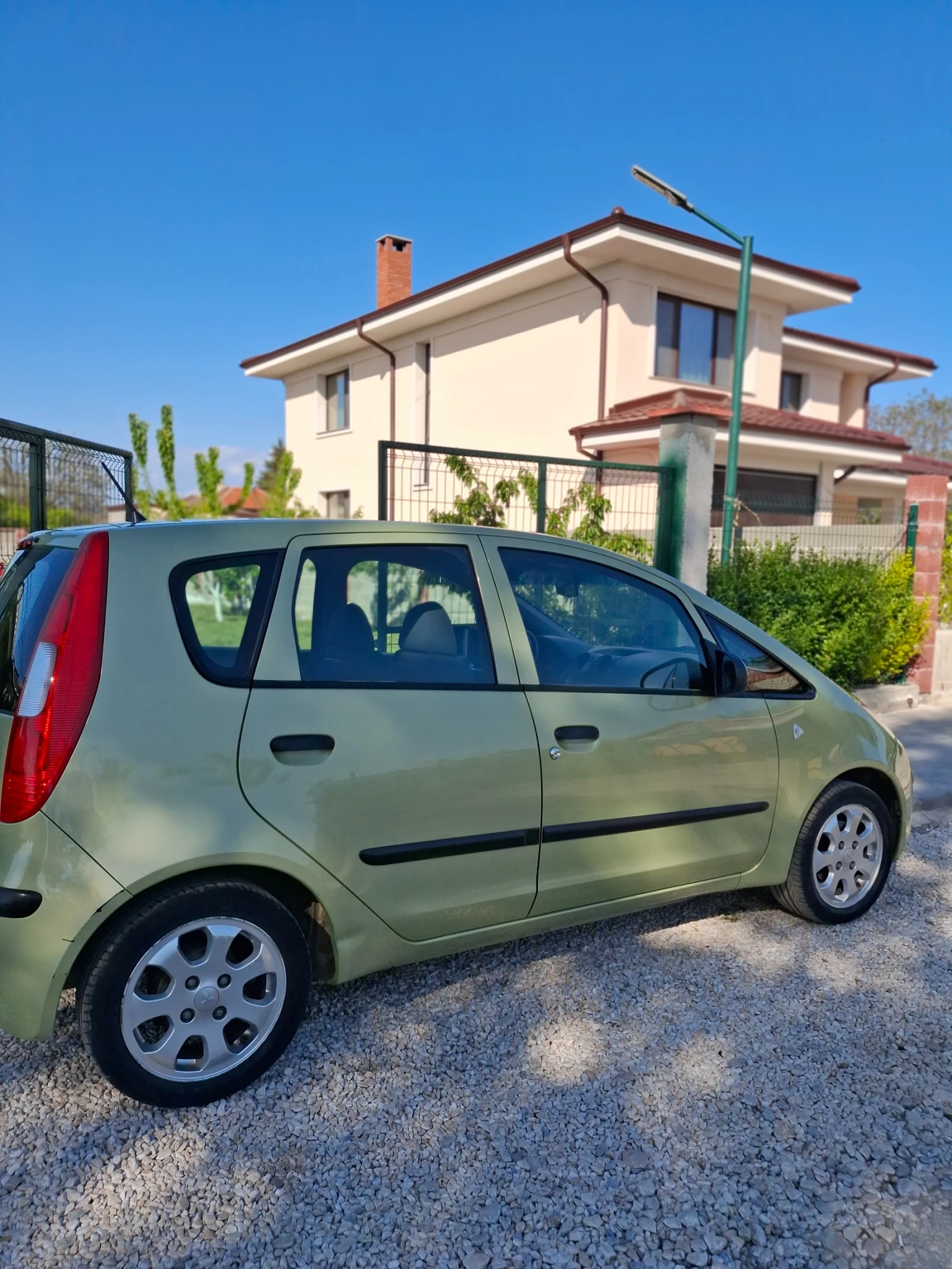 Mitsubishi Colt  - изображение 4