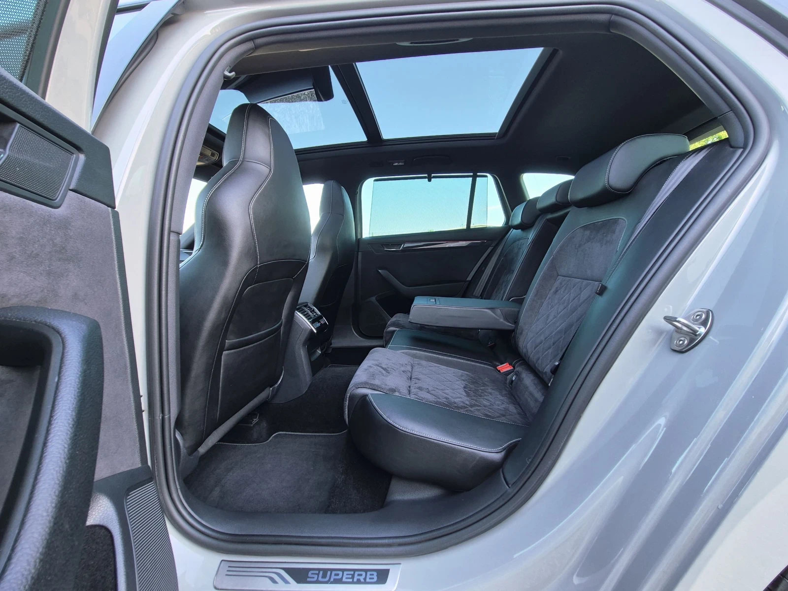 Skoda Superb 2.0TSI 44 SPORT LINE FULL  | Mobile.bg   9