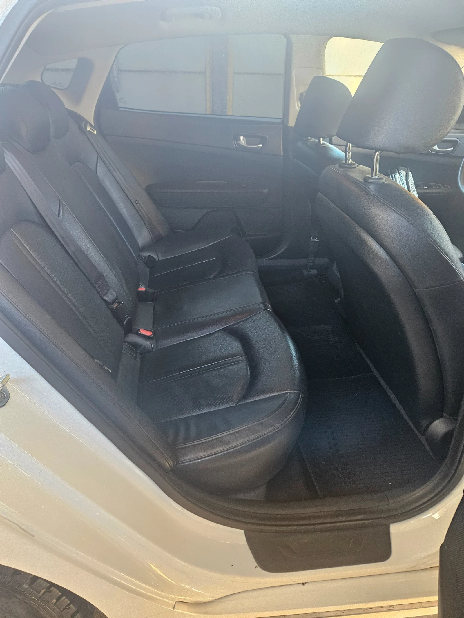 Kia K5 | Mobile.bg   7