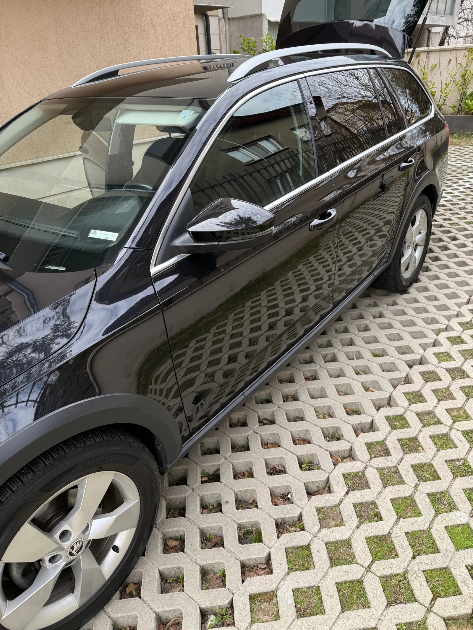 Skoda Octavia Scout, снимка 2 - Автомобили и джипове - 53858553