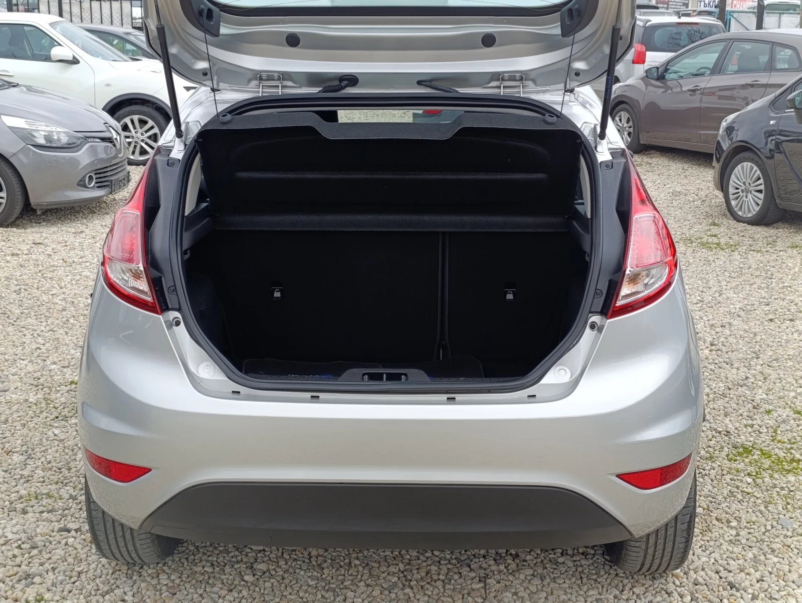 Ford Fiesta ГАЗОВА УРЕДБА, снимка 7 - Автомобили и джипове - 53875352