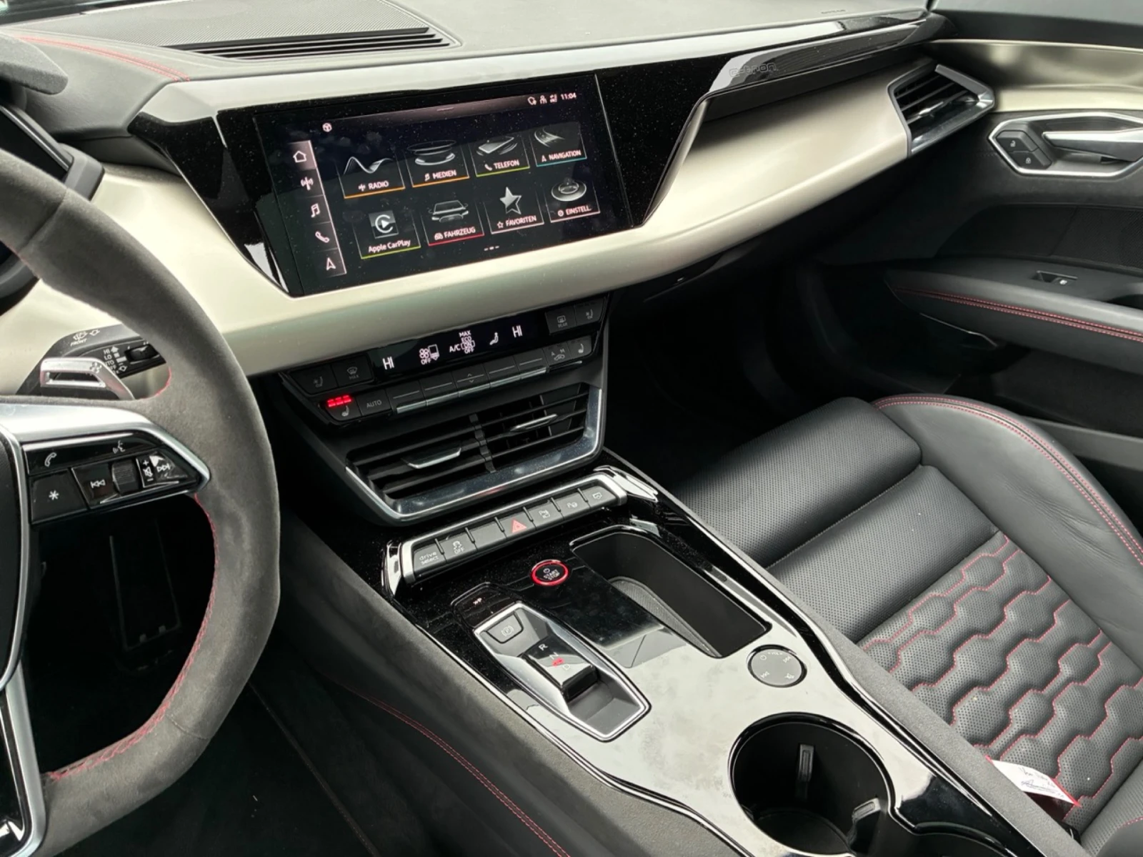 Audi E-Tron GT  RS Quattro , снимка 12 - Автомобили и джипове - 54139544