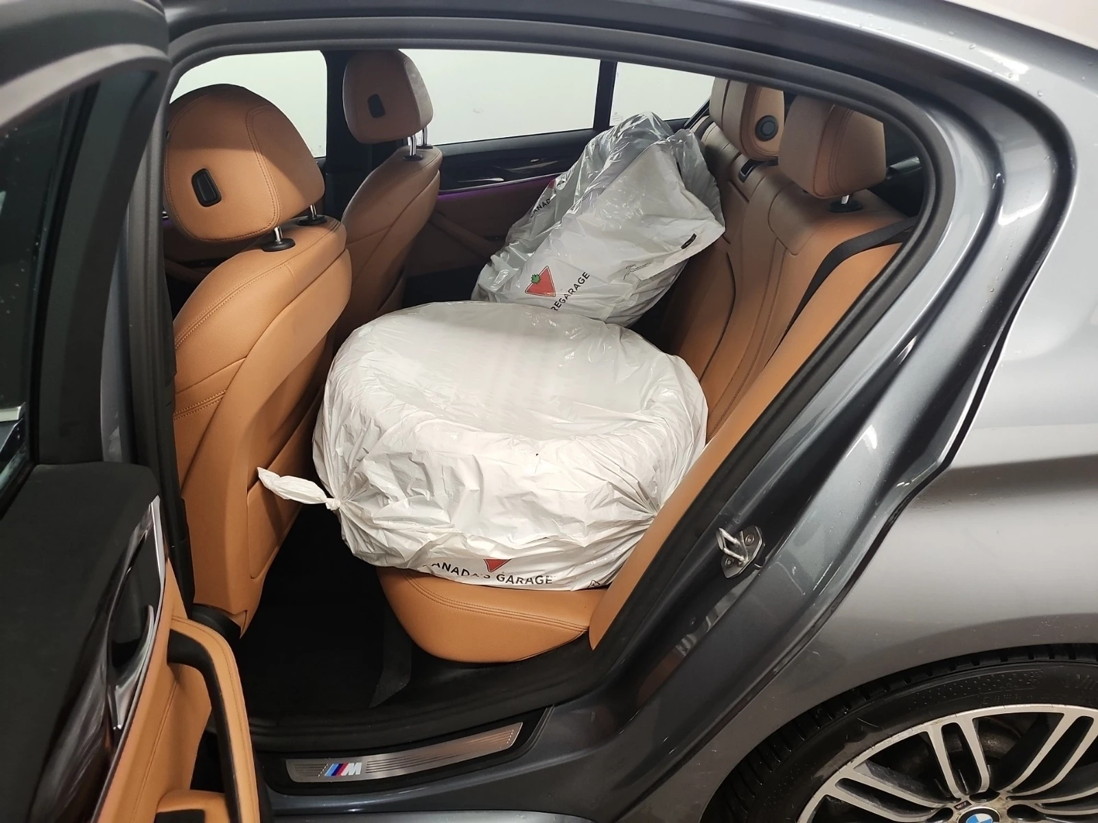 BMW 530 М ПАКЕТ * HEAD UP * 360 КАМЕРА * CARFAX * , снимка 13 - Автомобили и джипове - 54176425